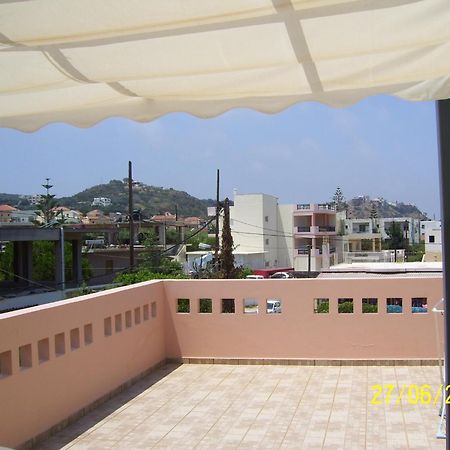 Apelia Residence Agia Marina Exteriör bild